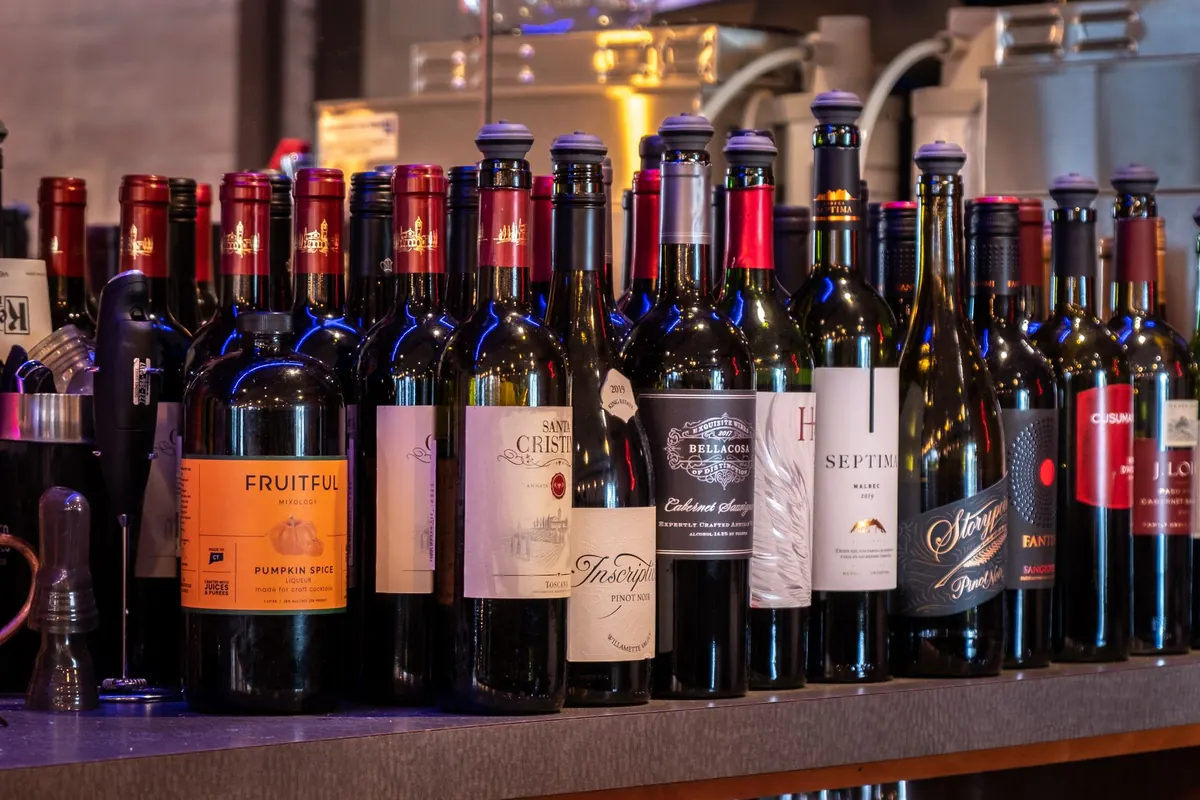 Last-Minute Wine Gifts: 10 Thoughtful Bottles Under £15