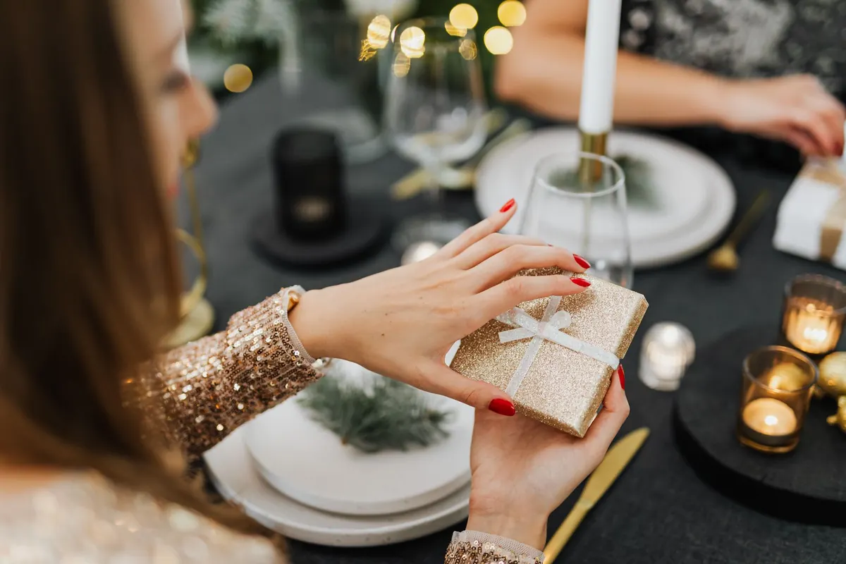 Wine Gifts for People Who 'Like Wine but Aren't Experts': A £20–£50 Checklist